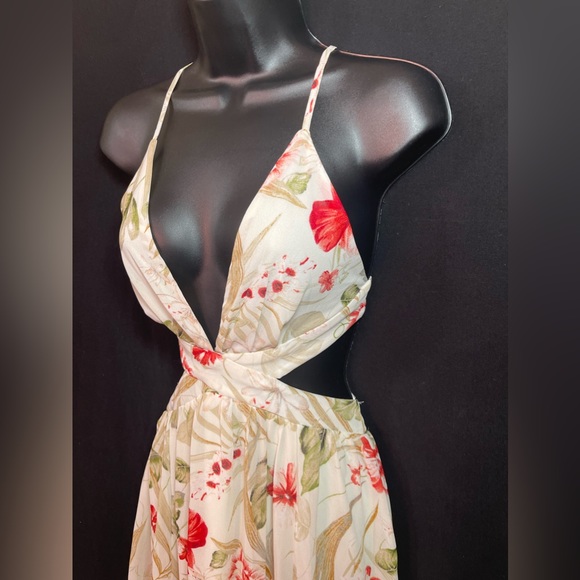 Ivory floral fashion nova maxi dress - Picture 3 of 6